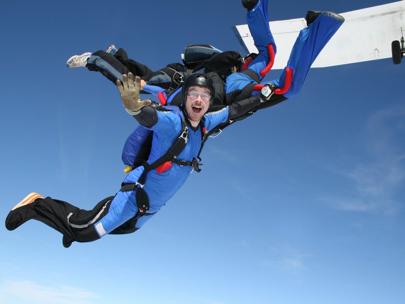 Skydiving - Salt cu Parasuta in Tandem
